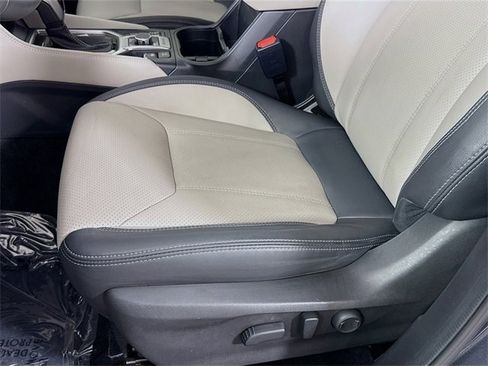 Used 2023 Subaru Forester Limited image 21