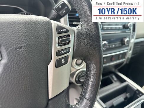 Used 2021 Nissan Titan SV w/ SV Convenience Package image 19