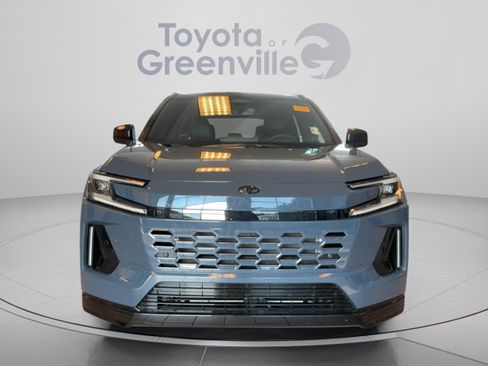 Used 2026 Toyota RAV4 XSE w/ Weather Package AWD/4WD image 9