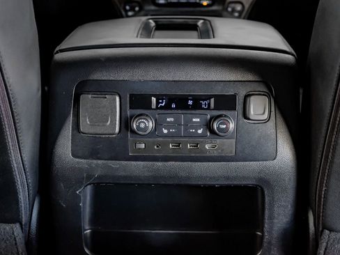 Used 2019 GMC Yukon SLT w/ Open Road Package image 36