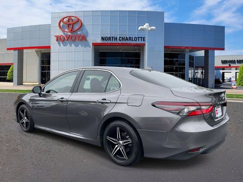 Used 2024 Toyota Camry LE w/ Convenience Package FWD image 4