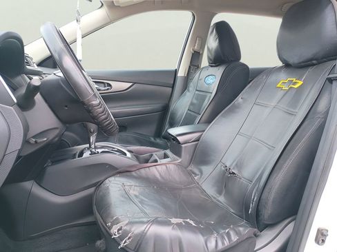 Used 2016 Nissan Rogue S image 5