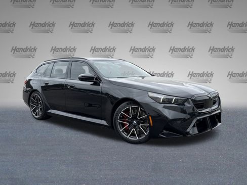 New 2026 BMW M5 Touring image 2