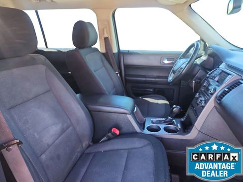 Used 2019 Ford Flex SE image 24