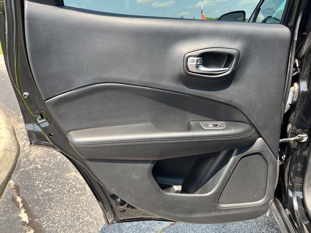 Used 2021 Jeep Compass Latitude FWD image 28