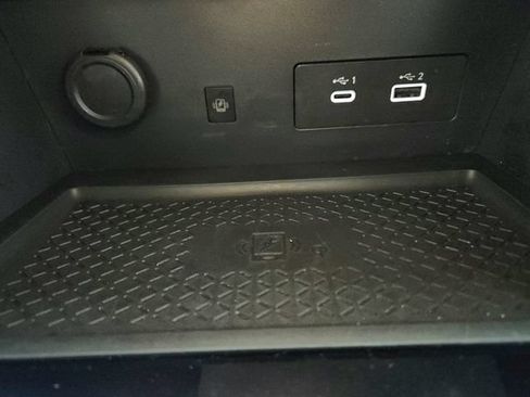 Used 2025 Nissan Pathfinder SL w/ SL Premium Package FWD image 37