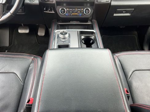 Used 2021 Ford Expedition Limited RWD image 15
