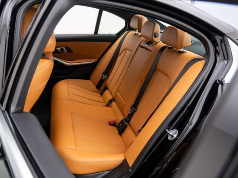 Used 2024 BMW 330i xDrive 330i xDrive w/ Convenience Package image 17