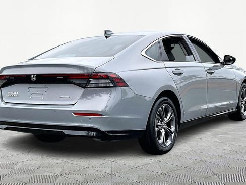 Used 2024 Honda Accord EX-L image 6