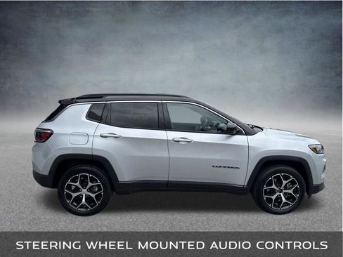 Used 2024 Jeep Compass Limited AWD/4WD image 6