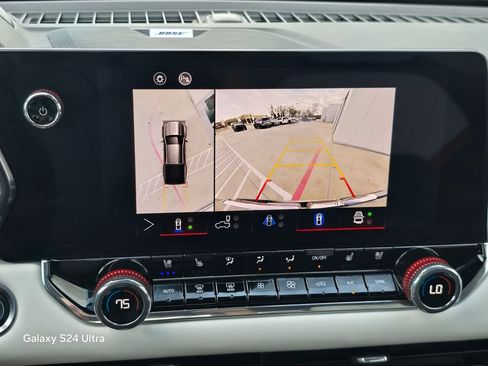 Used 2024 GMC Canyon AT4X image 28