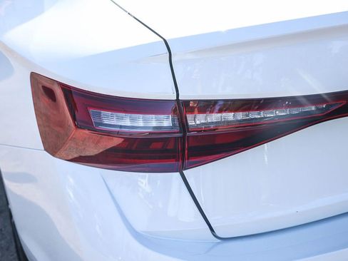 New 2026 Volkswagen Jetta SE image 9