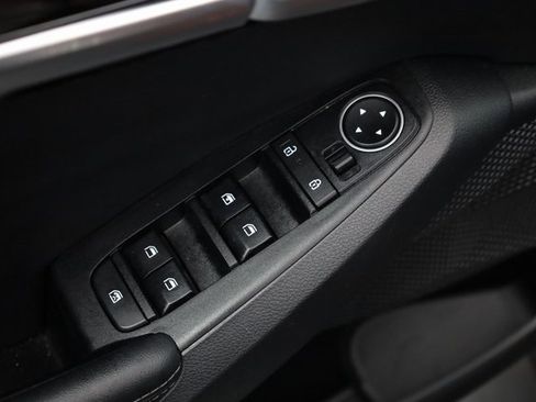 Used 2024 Kia Seltos S image 11