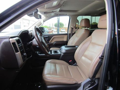 Used 2018 GMC Sierra 1500 Denali RWD image 9
