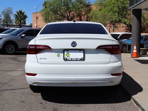 Used 2019 Volkswagen Jetta SE FWD image 11