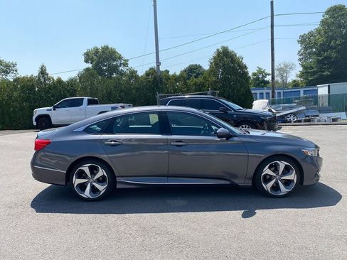 Used 2020 Honda Accord Touring image 4