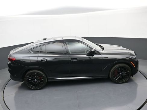 Used 2025 BMW X6 M60i AWD/4WD image 39