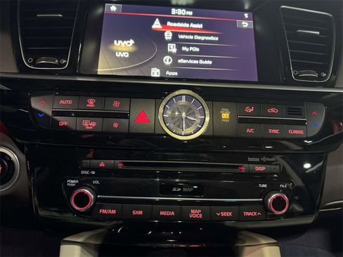 Used 2016 Kia K900 Luxury image 30