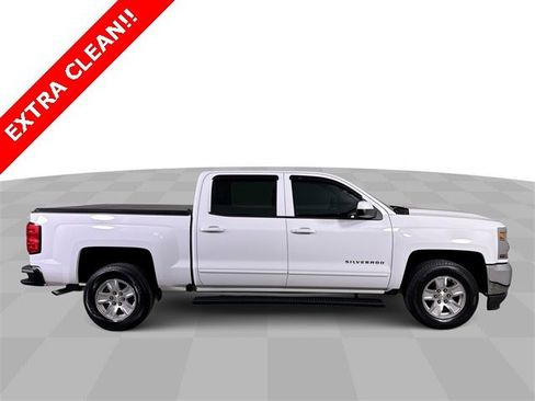 Used 2018 Chevrolet Silverado 1500 LT w/ LT Eassist Package image 9