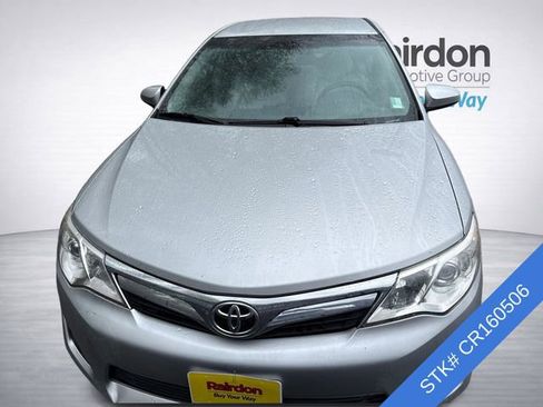Used 2012 Toyota Camry LE image 3