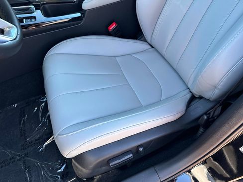 Certified 2025 Acura Integra image 20