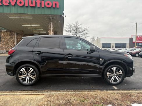 Used 2023 Mitsubishi Outlander Sport ES AWD/4WD image 8