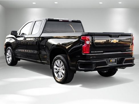 Used 2022 Chevrolet Silverado 1500 Custom w/ Safety Confidence Package image 8