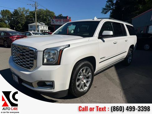 Used 2020 GMC Yukon XL Denali w/ Open Road Package image 3