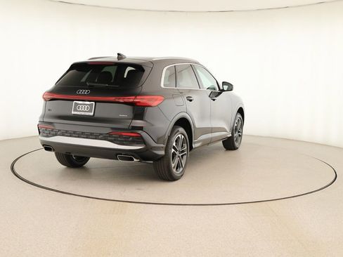 New 2025 Audi Q5 Premium image 6