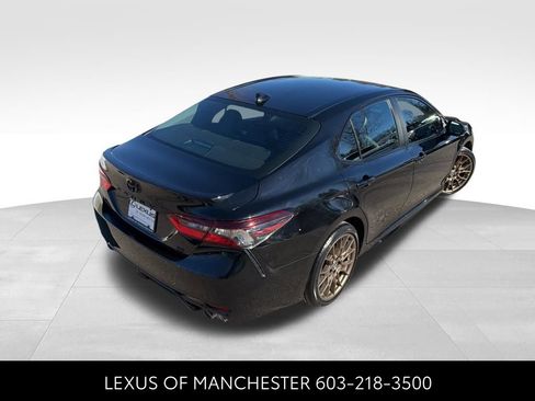 Used 2024 Toyota Camry SE w/ Convenience Package image 6