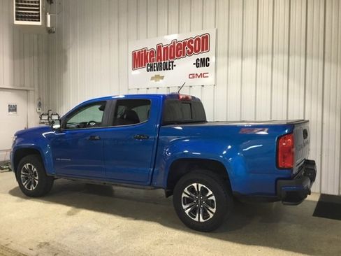 Used 2022 Chevrolet Colorado Z71 image 2