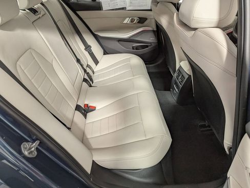 Used 2025 BMW 330i xDrive Sedan w/ M Sport Package image 38