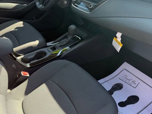 Used 2022 Toyota Corolla LE w/ Carpet Mat Package (TMS) FWD image 14