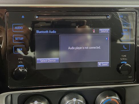 Used 2017 Toyota Corolla L w/ Carpet Mat Package (TMS) image 23