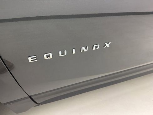 Used 2018 Chevrolet Equinox Premier FWD image 14