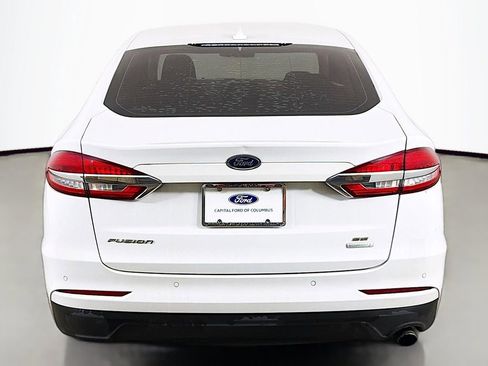 Used 2020 Ford Fusion SE image 9