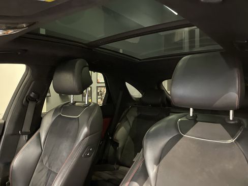 Used 2022 Genesis GV70 3.5T Sport w/ Sport Prestige Package image 38