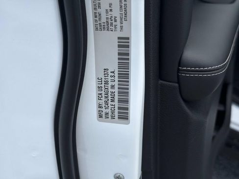 New 2026 Jeep Grand Cherokee L 4WD image 31