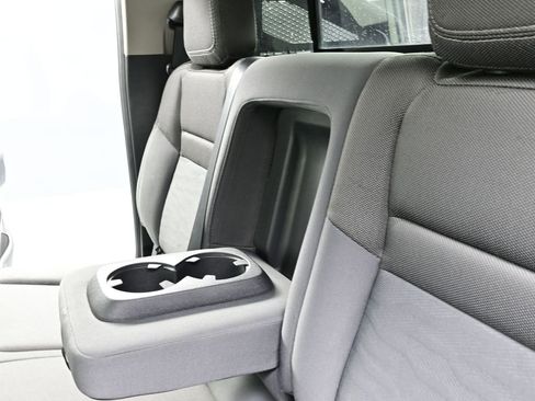 Used 2022 Nissan Frontier SV image 17