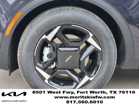 New 2026 Kia Sportage EX FWD image 7