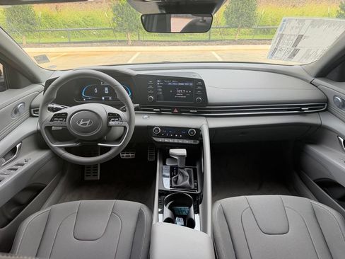New 2026 Hyundai Elantra SEL Sport Premium FWD image 17