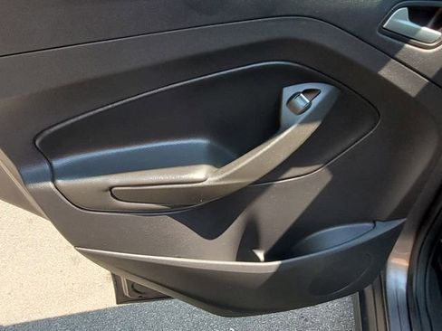 Used 2013 Ford C-MAX SE FWD image 36