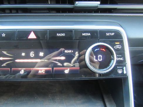 Used 2024 Genesis GV80 2.5T image 51