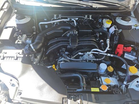 Used 2022 Subaru Outback Premium AWD/4WD image 23