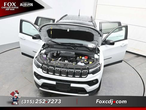 New 2026 Jeep Compass Limited AWD/4WD image 33