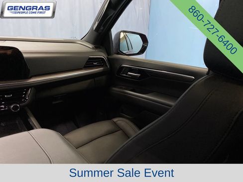 Used 2025 Chevrolet Tahoe LT w/ Comfort Package AWD/4WD image 32