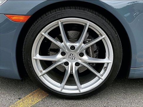 Used 2018 Porsche 911 Carrera RWD image 12