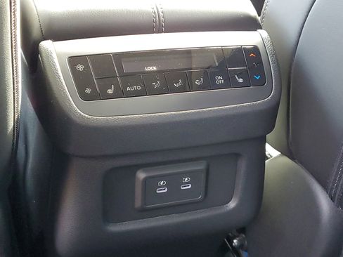 New 2026 Nissan Pathfinder SL w/ SL Premium Package image 29