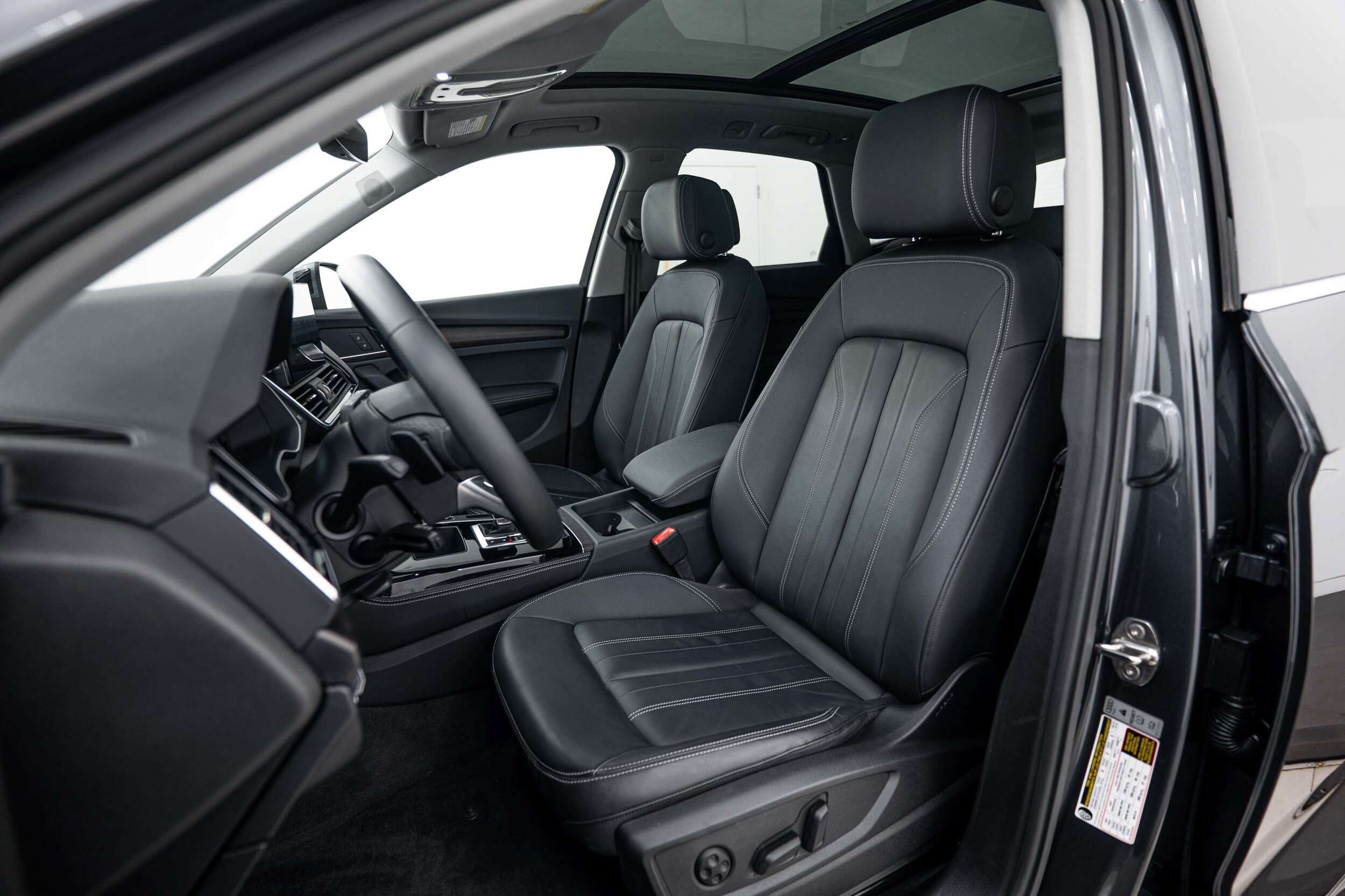 Certified 2023 Audi Q5 2.0T Premium Plus w/ Premium Plus Package AWD/4WD image 18