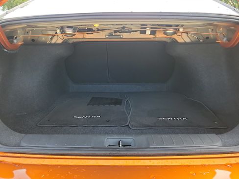 Certified 2024 Nissan Sentra SR w/ Lighting Package FWD image 12